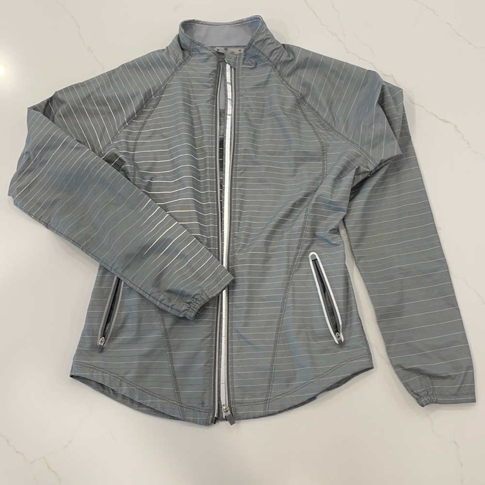 Athleta XS woman’s athletic reflective jacket